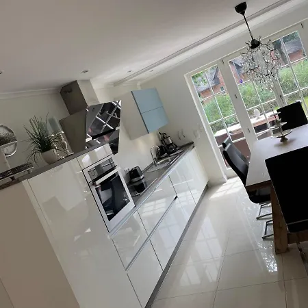 Appelsnuut Apartment *